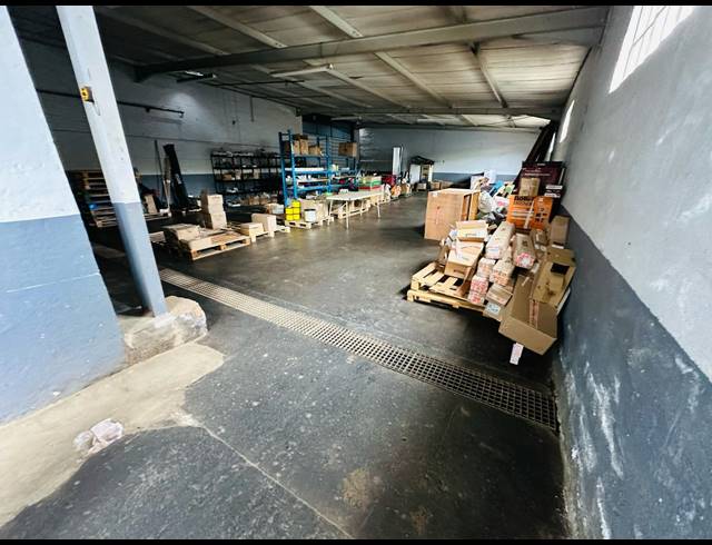 1,550M² WAREHOUSE FOR SALE IN PIETERMARITZBURG CENTRAL